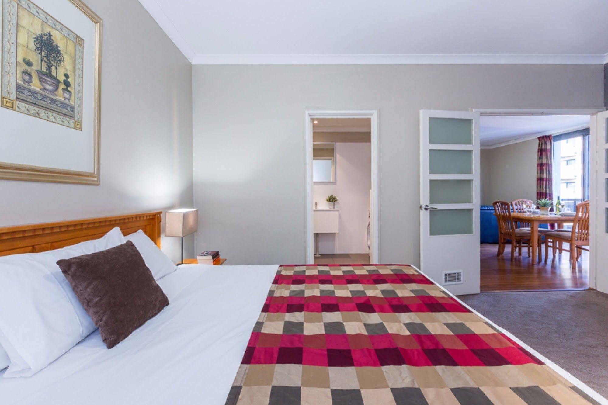 Mont Clare Boutique Apartments Περθ Εξωτερικό φωτογραφία